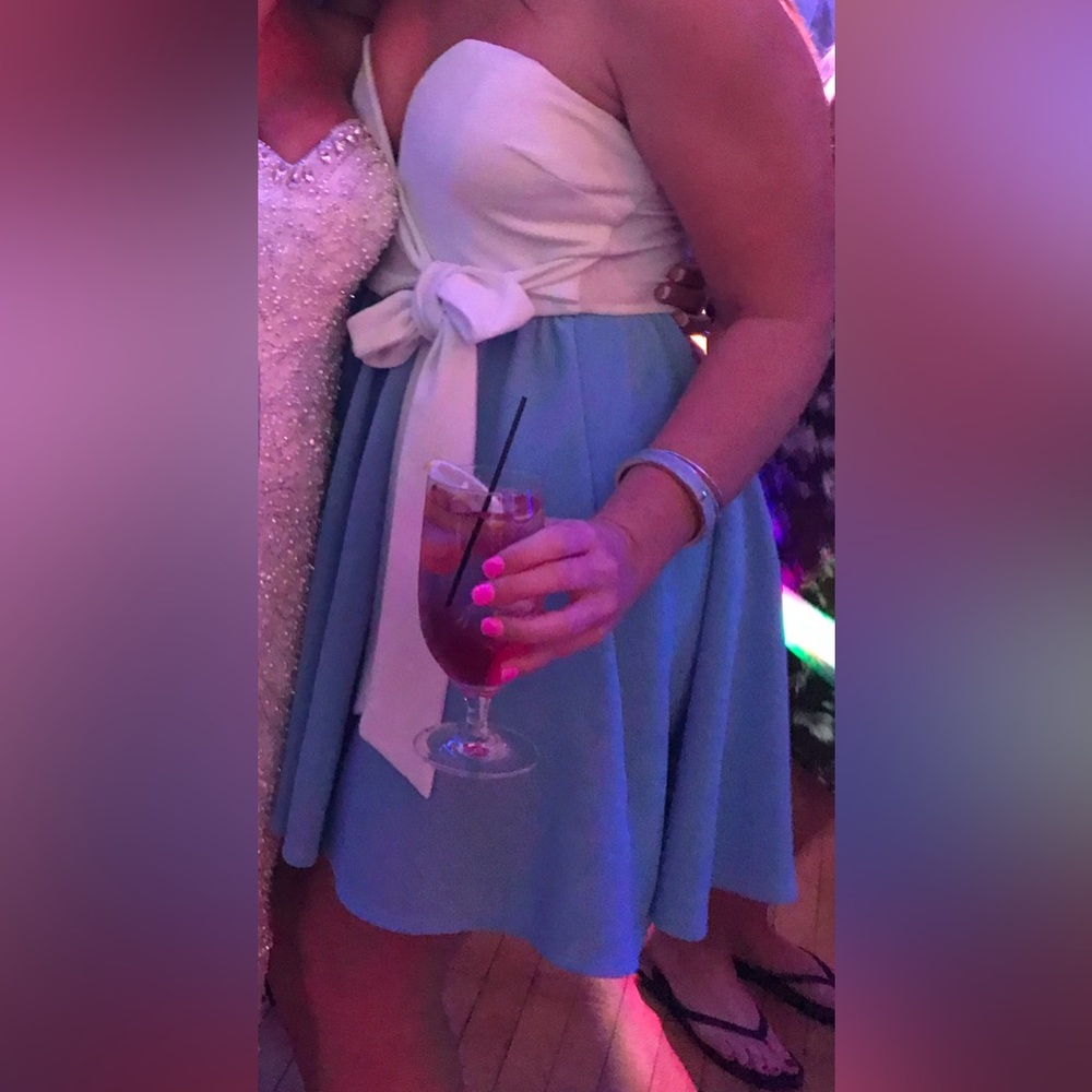 Sweetheart white neckline and light blue bottom dress